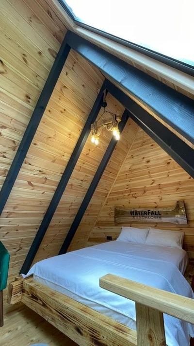 Waterfall Bungalov 101