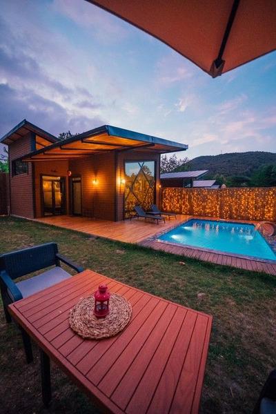 Favela Suit Bungalov