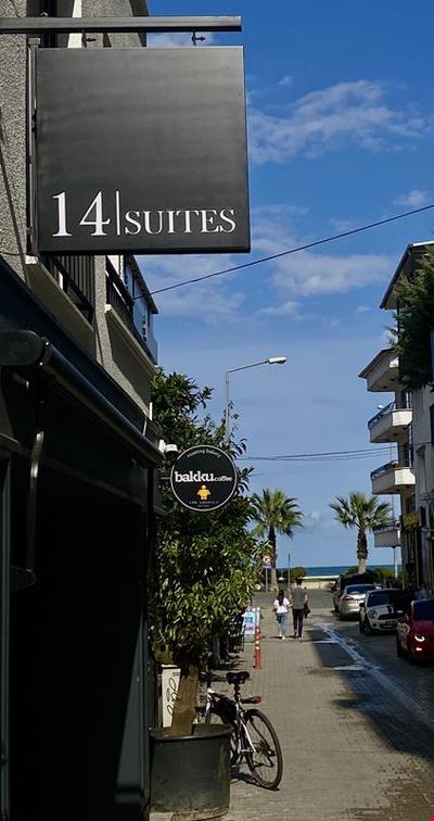 14 Suites Hotel