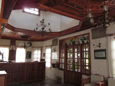 Asur Assyrian Hotel & Apartments & Villas