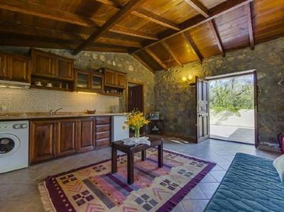 Doga Apartments