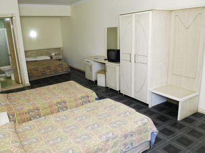 Club Acacia Hotel