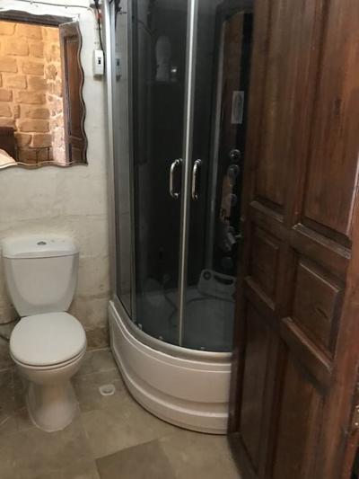Kasr-i Abbas Hotel