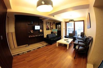Full House Residence