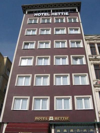 Hettie Hotel