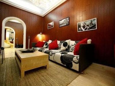 Hush Hostel Lounge