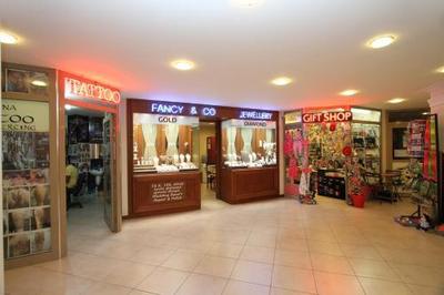 Club Aida