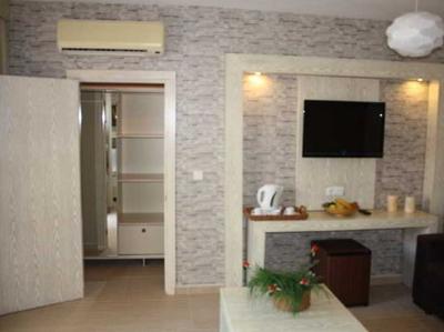 Romance Club Hotel