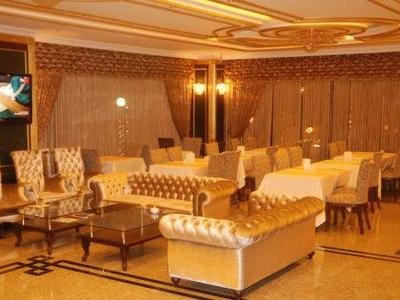 Grand Rosa Hotel