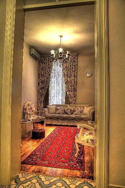 Omer Hayyam Suites