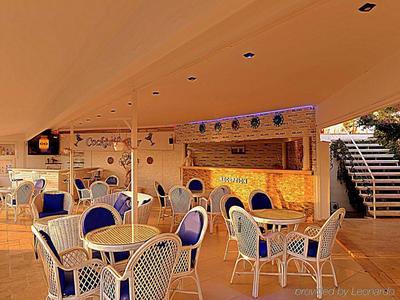 Sky Nova Suites