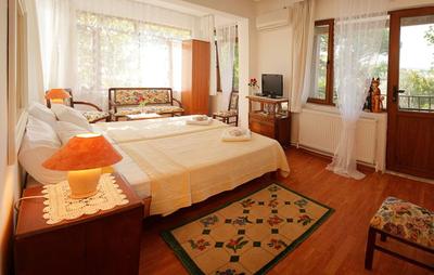 Guenebakan Hotel Taliani