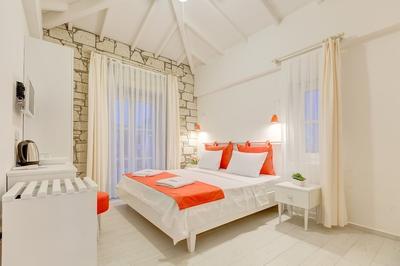 Peri Hotel
