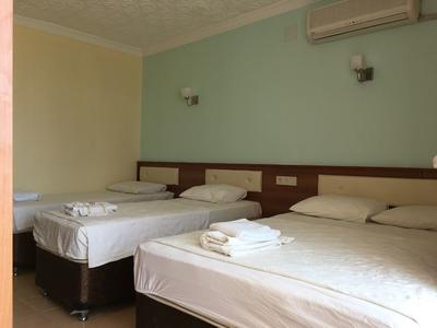 Peri Hotel