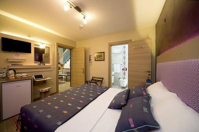 Ion Slow City Hotel