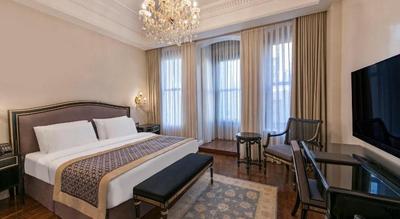 1890 Suites Hotel