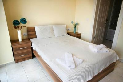 Important Group Villa Diana