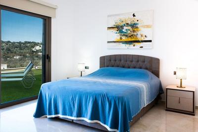 Important Group Villa Ata