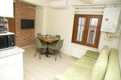 Pera Colour House