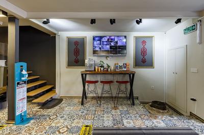 Miro Mansion
