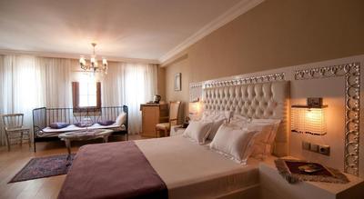 Blue Tuana Suite