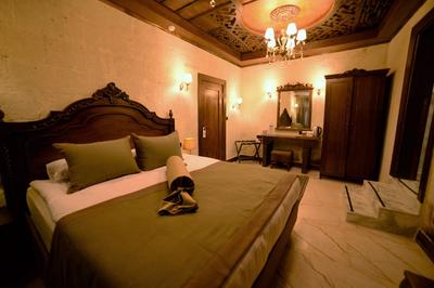 Mnr Cave Hotel