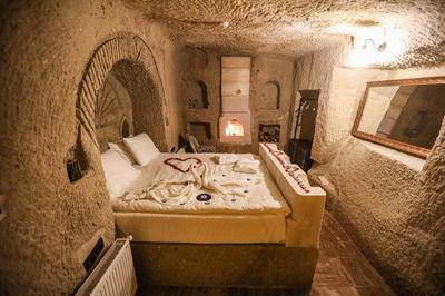 Mahperi Cappadocia Cave Suit