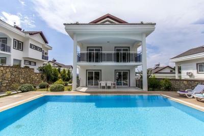 Villa Aktif by Villamnet