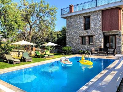 Villa Sunrise by Villamnet