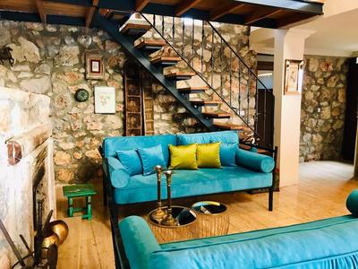 Kale Lodge