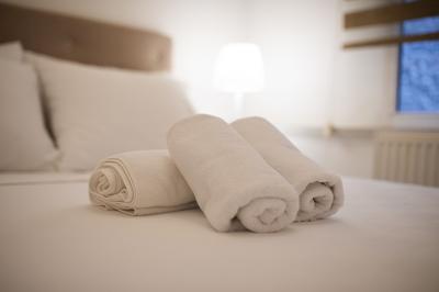 Guzi Rooms & Suites