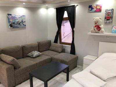 Julyet Suite