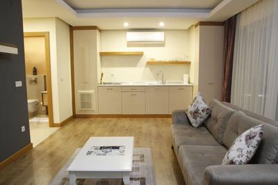 Fly Suites