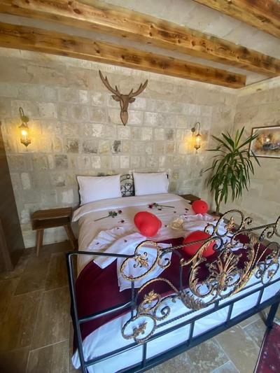 Lavinia Cappadocia Cave