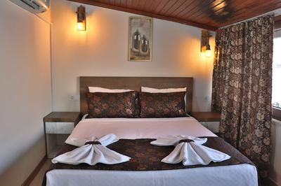 Lulu Hotel