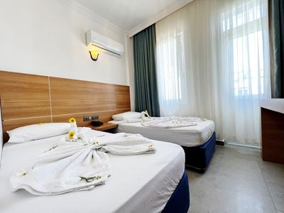 Akin Apart And Hotel