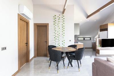 Bi Suites