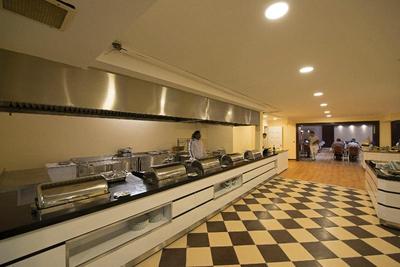 Voxx Inn Family Club