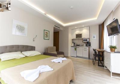 Holas Apartments