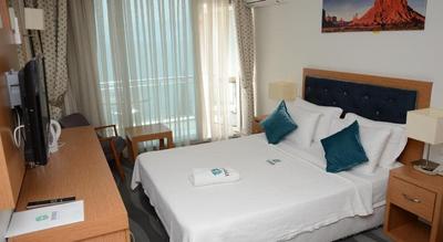Regna Hotel