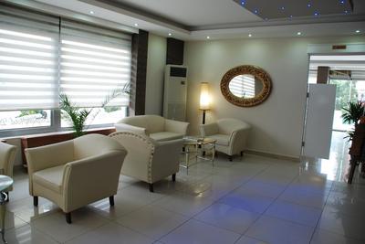 Dolphin Otel