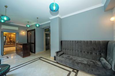 Raymond Blue Hotel