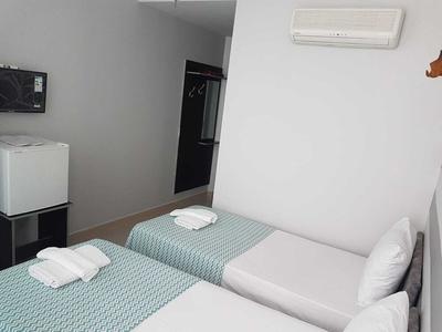 Deluxe Hotel
