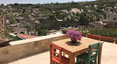 Anitya Cave House