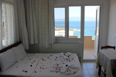 Huzur Hotel