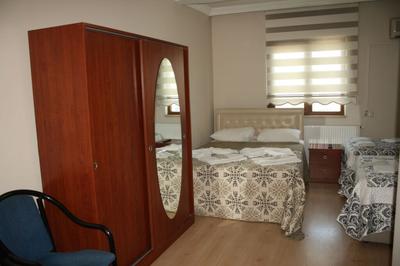 Hotel Paradise Lost