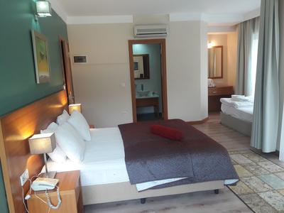 Island Hotel