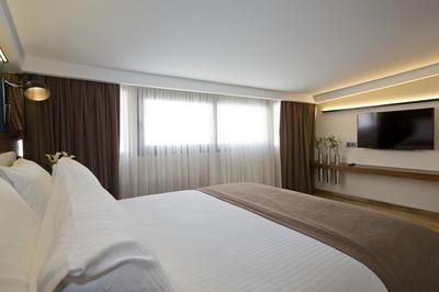 Snog Rooms & Suites