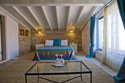 Tashmahal Alacati