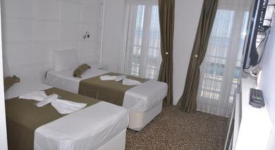 Safari Hotel